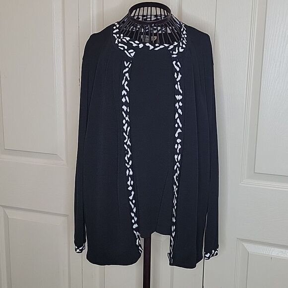 Marlis Vintage Black and White Twin Set Size Large (Runs Large) - Picture 8 of 8